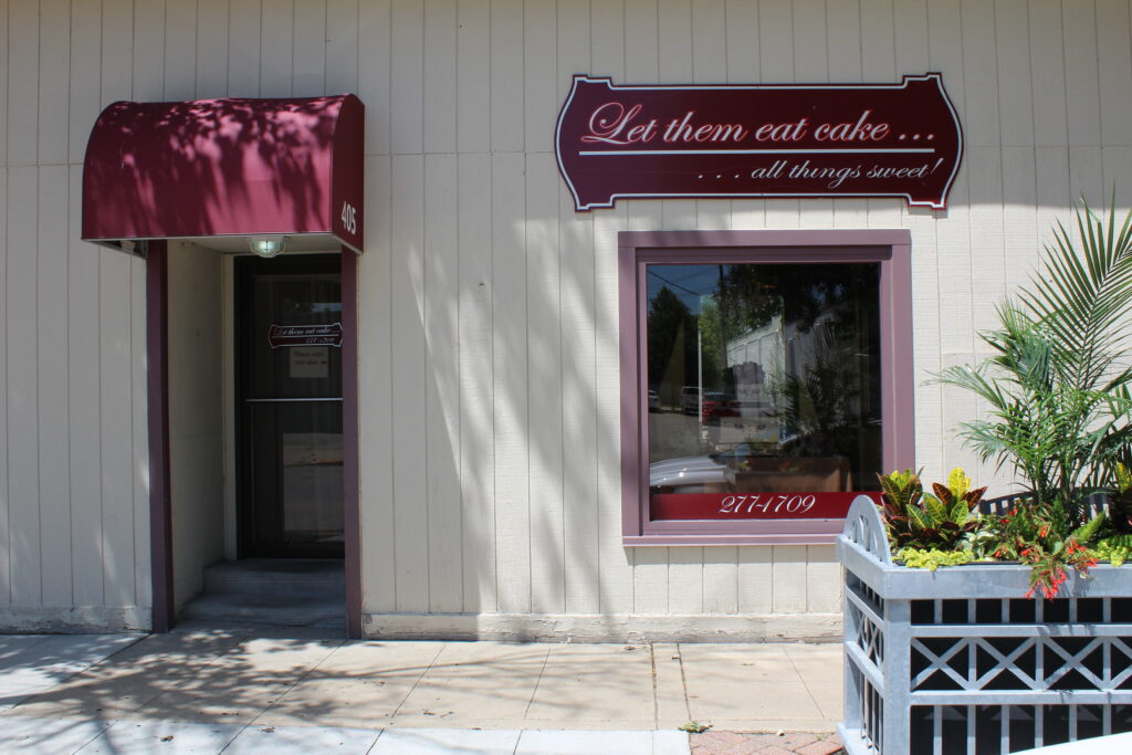 Let Them Eat Cake exterior